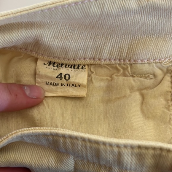 Brandy Melville yellow shorts - Picture 4 of 6